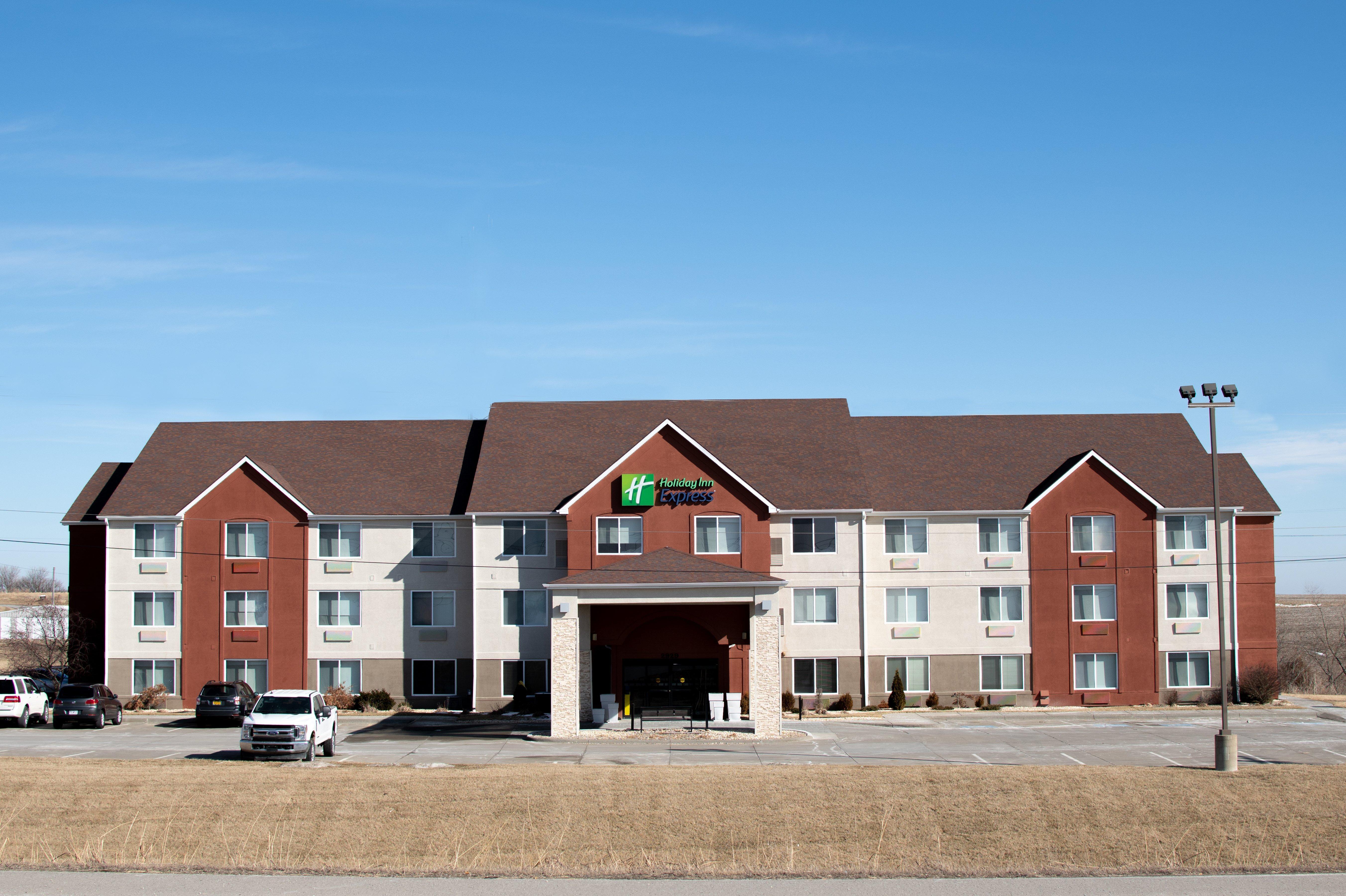 Holiday Inn Express Hotel & Suites Maryville By Ihg Exterior foto
